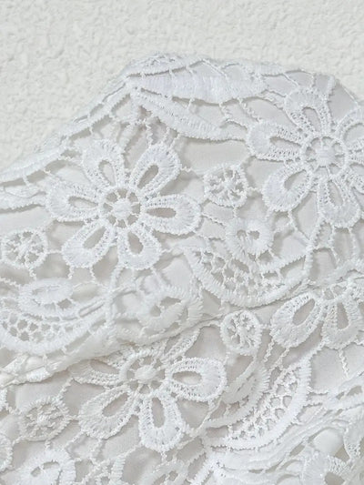 Blusa Sin Mangas con Encaje Bordado - Image 13