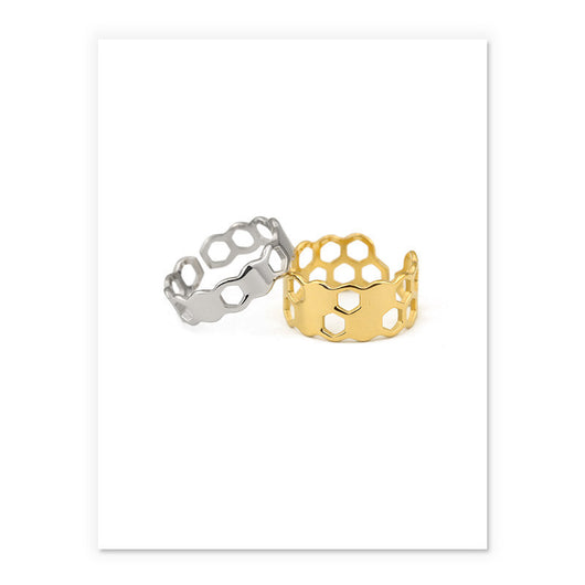 Anillo Minimalista de Oro Electrochapado con Diseño Panal Hueco - Image 3