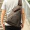 Bolsa Pectoral de Cuero Genuino con Gran Capacidad y Múltiples Compartimentos