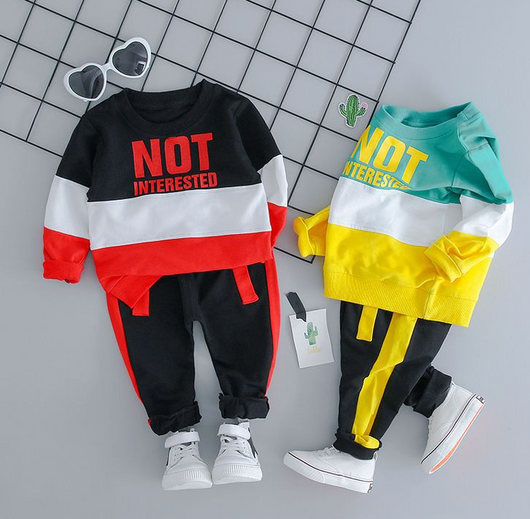 Traje Infantil de Dos Piezas - Image 6