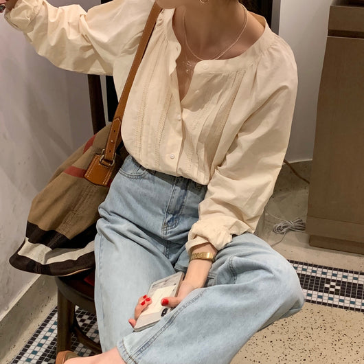 Blusa de Encaje con Mangas Farol y Pliegues - Image 9