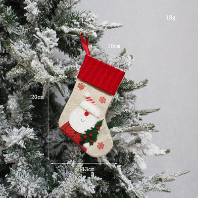 Calcetines Navideños Artesanales de Tela con Decoración Creativa - Image 6