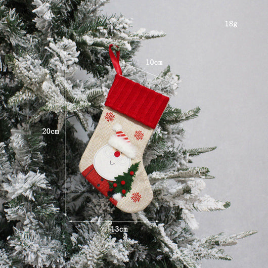 Calcetines Navideños Artesanales de Tela con Decoración Creativa - Image 6