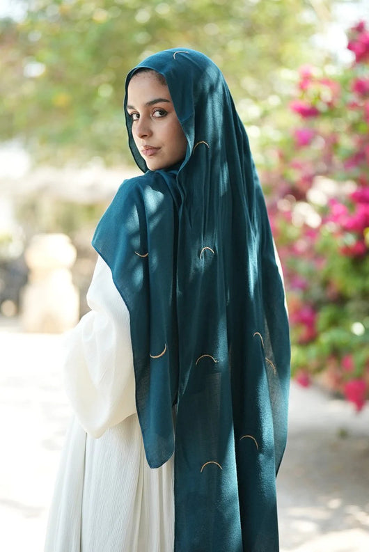 Pañuelo Hijab de Satén Estampado - Image 9