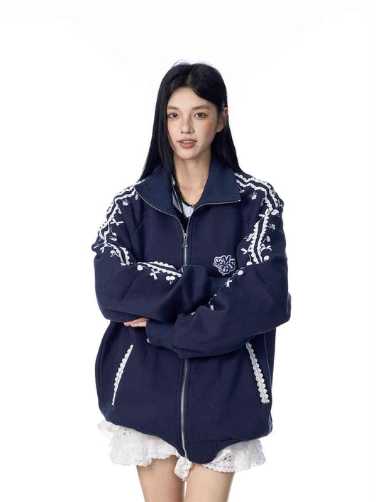 Sudadera Universitaria Retro Americana con Acabado Afelpado - Image 5