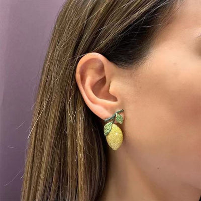 Aretes de Circonita Forma Mango en Oro Cepillado - Image 12