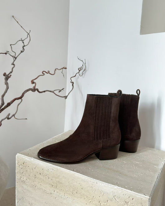 Botas Tobilleras Estilo Francés en Cuero Genuino con Punta Cuadrada y Tacón Robusto - Image 28