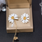 Pequeño daisy flower earrings earrings ring bracelet necklace Asymmetric earrings