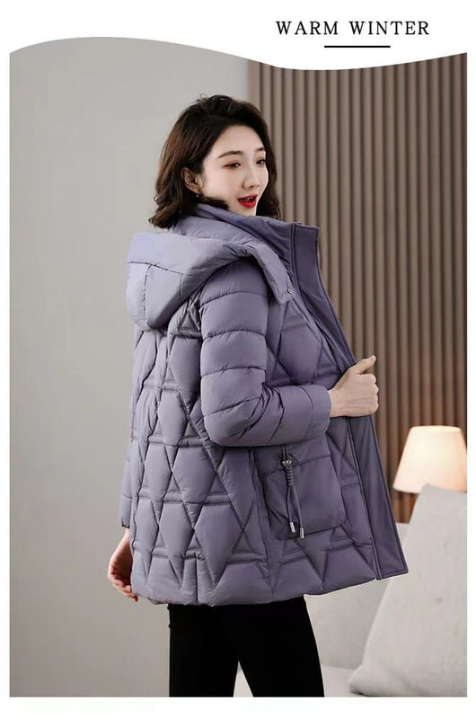 Chaqueta Acolchada de Plumón para Mujer con Capucha - Largo Medio - Image 16