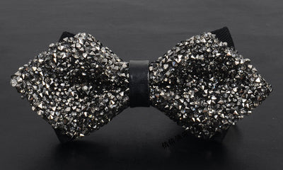 Corbatín de Diamantes Coreano para Boda - Estilo Elegante con Strass - Image 4