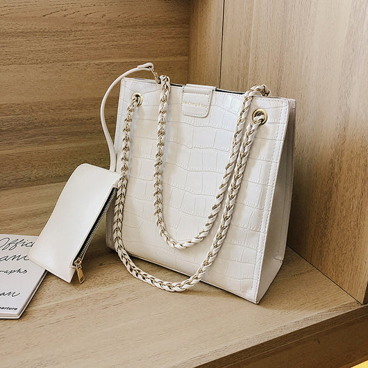 Bolsa Tote Chain Versátil