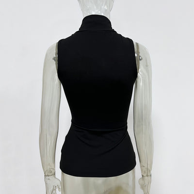 Blusa Dorada sin Mangas con Hombros Descubiertos y Tela Elástica - Image 20