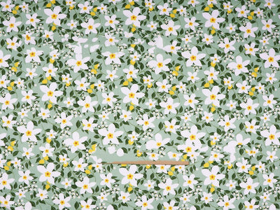 Tela de Algodón con Flores Pequeñas en Tonos Claros - Image 22