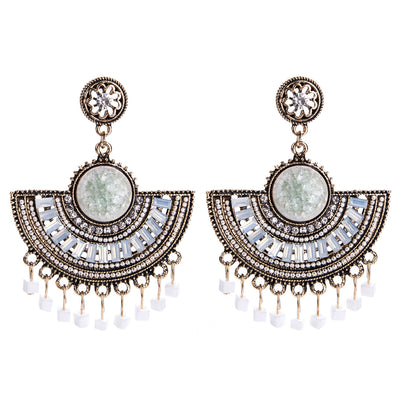 Aretes Bohemios Elegantes con Borlas y Cuentas - Image 11