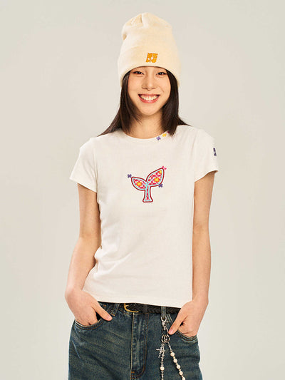 Camiseta Slim Fit Bordada Manga Corta para Mujer - Image 13