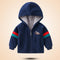 Chaqueta Infantil de Terciopelo Acolchada con Bordados Animados