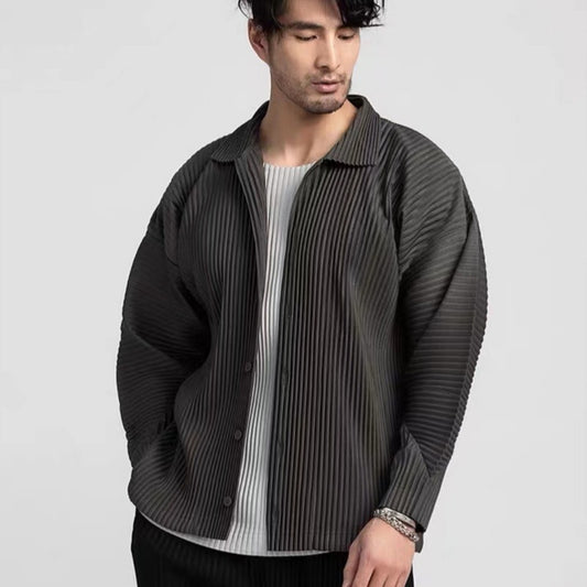 Blusa Plisada con Protección Solar y Diseño de Silueta 3D