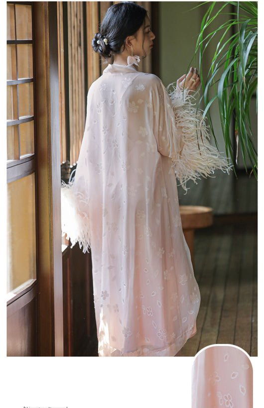 Camisón Nupcial de Plumas de Avestruz - Colección Primavera Otoño - Image 5
