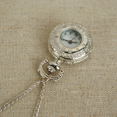Reloj de Bolsillo Plateado con Números Romanos - Image 15