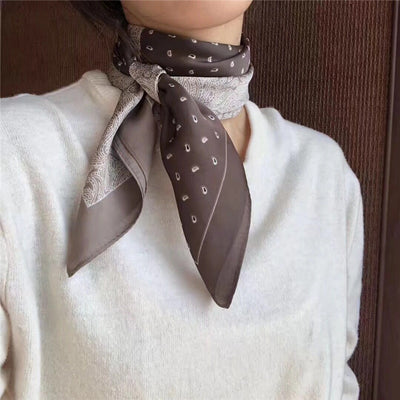 Pañuelo de Seda Vintage con Estampado de Marañón - Image 3