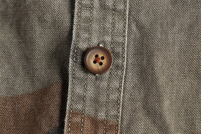 Chaqueta Cargo Camuflaje Retro para Hombre con Bolsillos Funcionales - Image 13