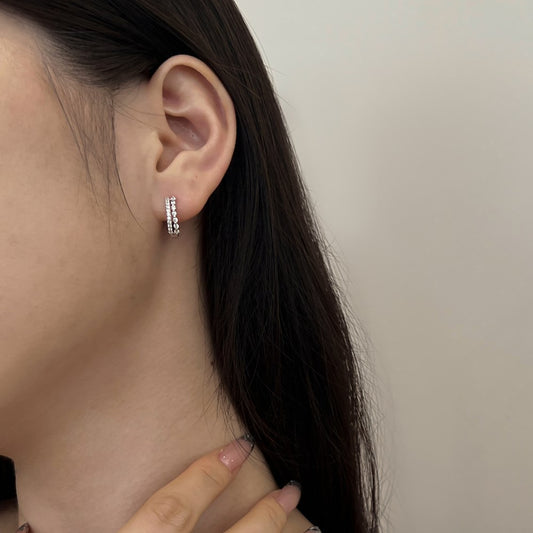 Aretes Redondos de Circonia Cúbica - Lujo Accesible para Mujer - Image 2