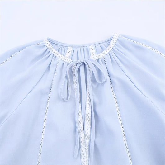 Blusa Elegante con Encaje y Mangas Linterna - Image 3