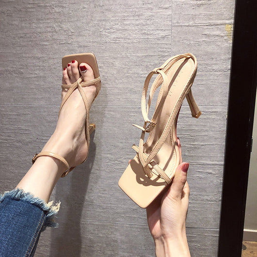 Tacones Altos Cuadrados con Cordones en Nude - Image 5