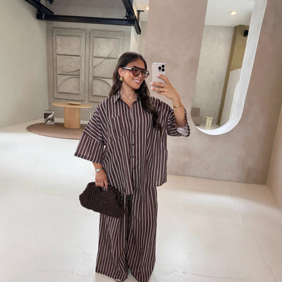 Traje de Pantalón Ancho y Camisa a Rayas - Image 3