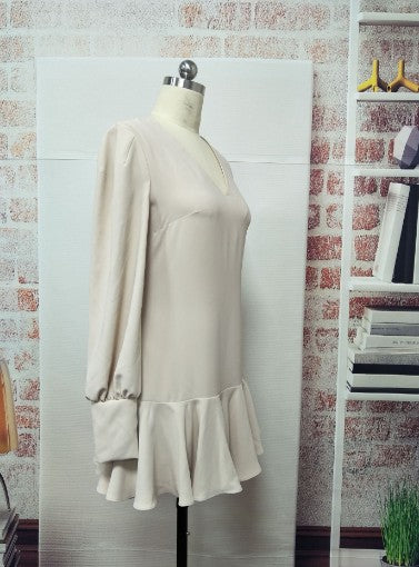 Vestido Largo Escote V con Volantes - Image 6