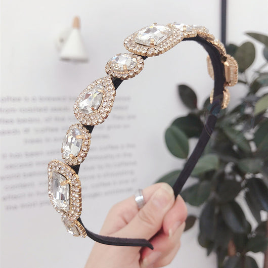 Diadema Fina con Diamantes de Cristal Brillante - Image 14