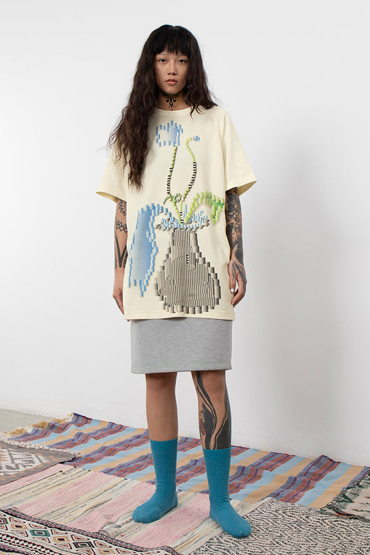 Camiseta Manga Corta Estampado Jarrón Digital para Mujer - Image 6