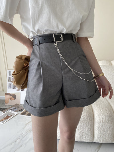 Shorts de Diseño Retro con Cadena Lateral