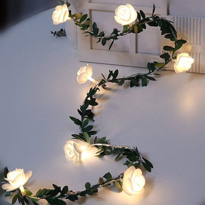 Guirnalda de Luces LED con Flores de Rosas y Hojas Verdes - Alimentación Solar, USB y Batería - Image 9