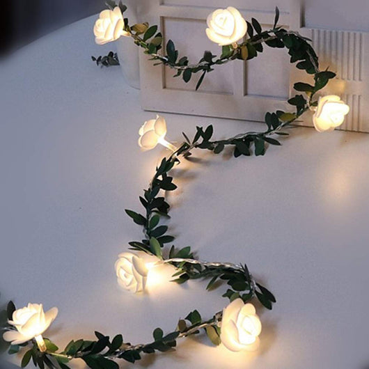Guirnalda de Luces LED con Flores de Rosas y Hojas Verdes - Alimentación Solar, USB y Batería - Image 9