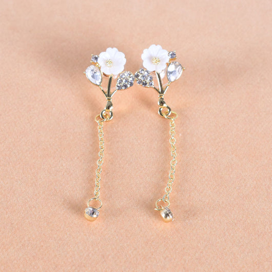 Aretes de Perla con Borla de Flor y Aguja de Plata - Estilo Coreano Elegante - Image 4