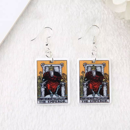 Aretes de Resina con Diseño de Ajedrez y Cartas - Estilo Europeo Moderno - Image 2