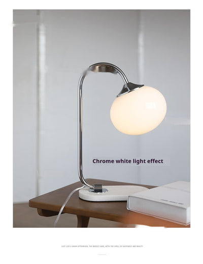 Lámpara de Mesa Clásica Estilo Vintage para Dormitorio - Image 15