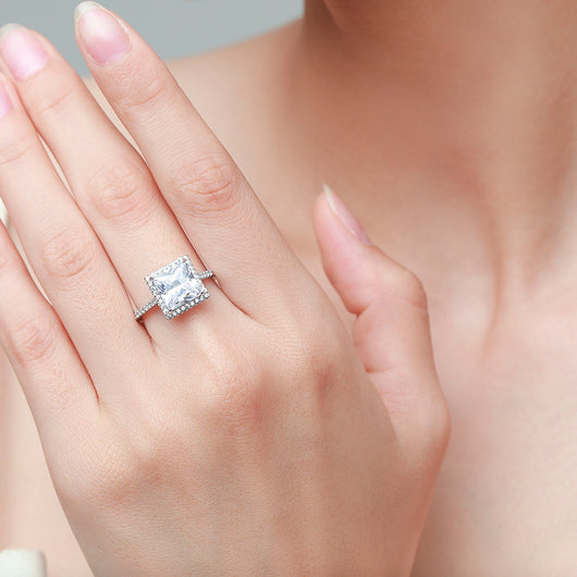 Anillo de Plata 925 con Diamante de Simulación Cuadrado - Image 8