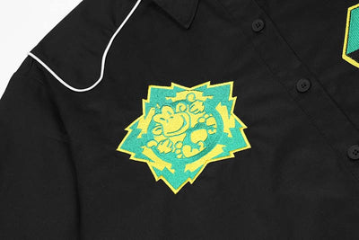 Camisa Suelta con Bordado de Letras para Hombre - Image 12