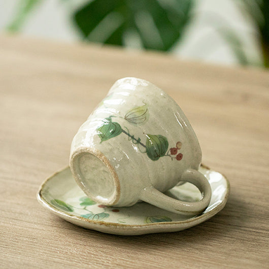 Juego de Taza y Platillo de Cerámica Artesanal con Diseño Floral - Image 8
