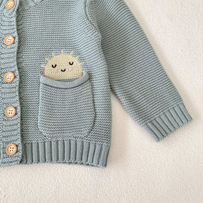 Cardigan Infantil de Algodón con Patrón Arcoíris Bordado y Bolsillos Dobles - Image 14