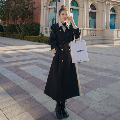 Abrigo Tipo Gabardina Negra Estilo Hong Kong con Caída Elegante - Image 8