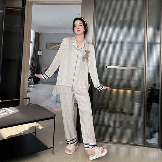 Pijama Tipo Traje con Estampado Cartoon - Cómodo y Elegante para Casa
