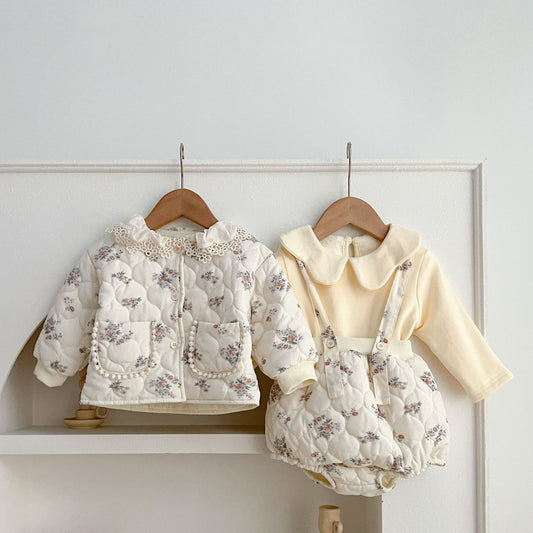 Traje de Bebé Niña Estilo Coreano Invierno con Encaje y Bolsillos - Conjunto Dos Piezas - Image 2