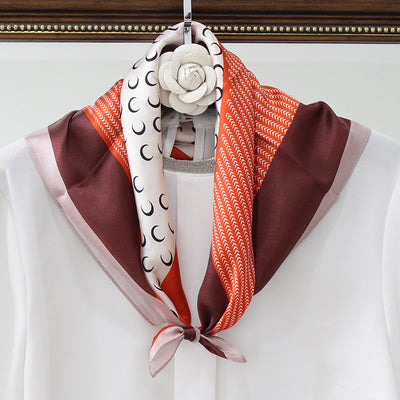 Pañuelo de Seda Coreano 53cm con Diseño Floral Mixto - Image 4