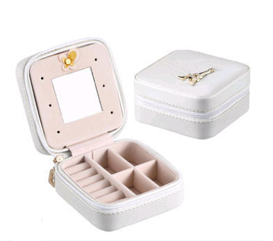 Joyero Portátil de Cuero para Viajes - Organizador Compacto de Joyas - Image 9