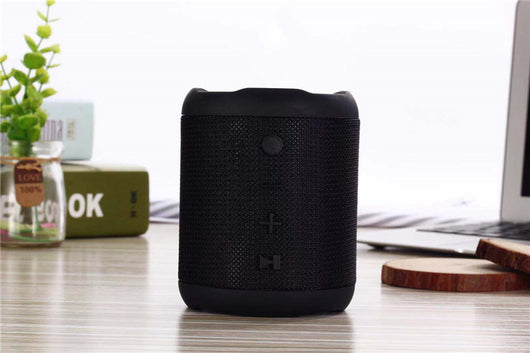 Parlante Bluetooth Portátil Mini con Correa - Image 2