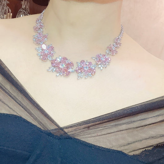 Conjunto de Joyería Floral con Circonita Completa: Collar, Aretes, Pulsera y Anillo - Image 8