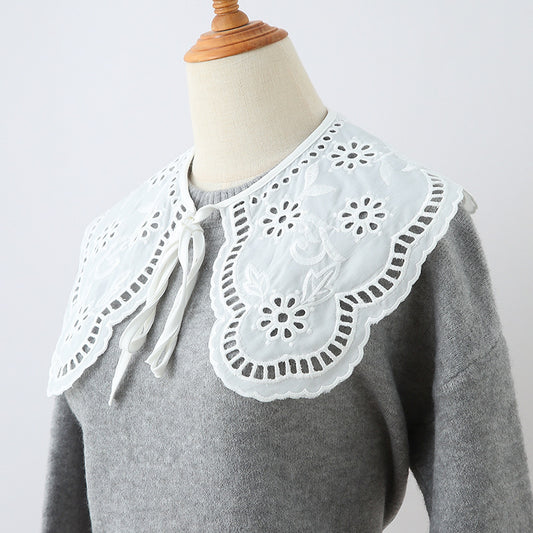 Cuello Falso Decorativo con Encaje y Moño Bordado